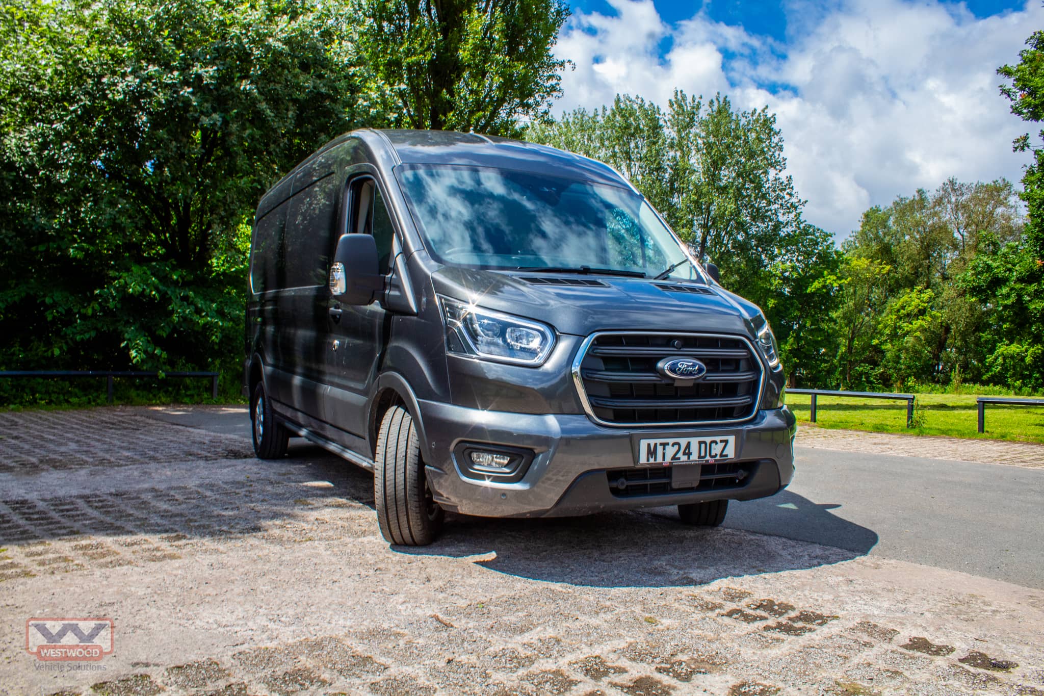 Ford Transit Limited 2024