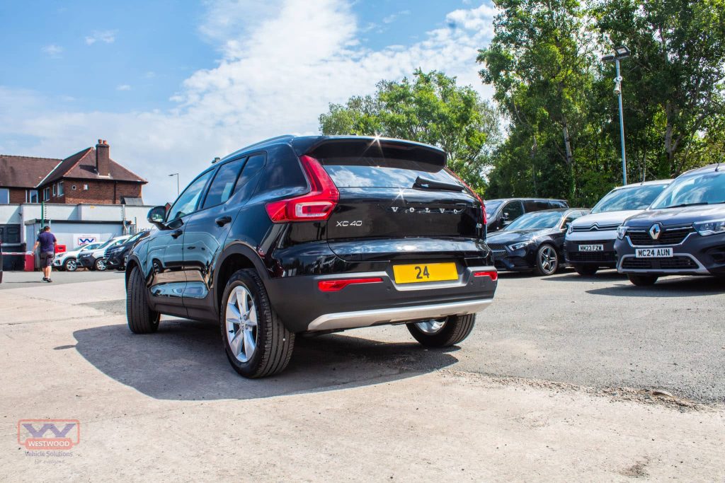 Volvo XC40 back